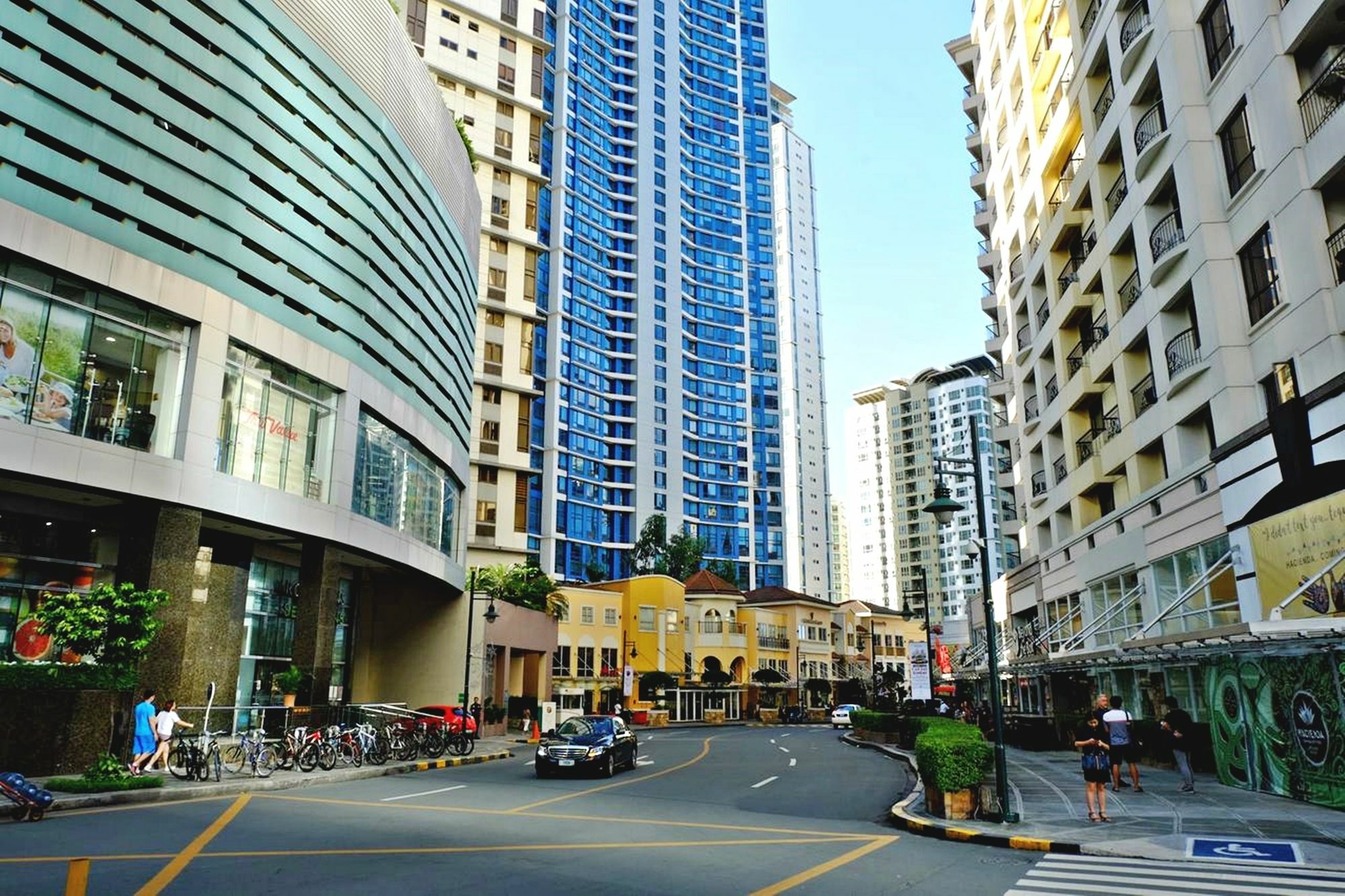 Bellagio Towers By Stays Ph Makati City Exterior photo